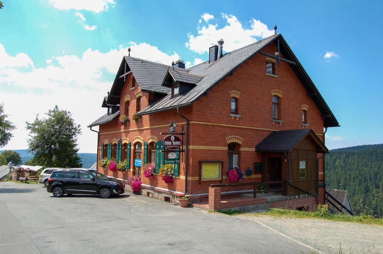 Berggasthaus & Pension Schoene Aussicht Klingenthal Exterior foto